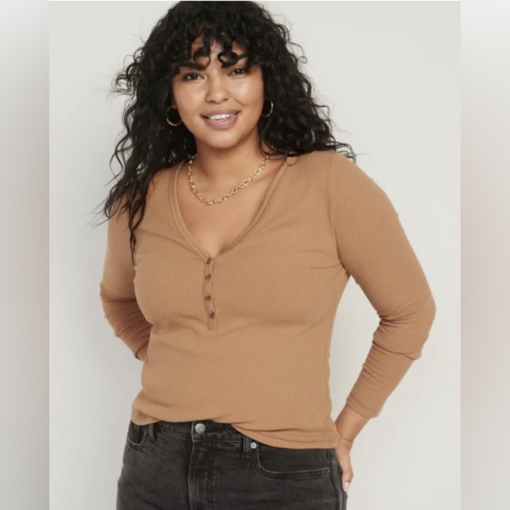 Old Navy rib knit fitted top